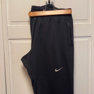New with tags men’s Nike sweatpants